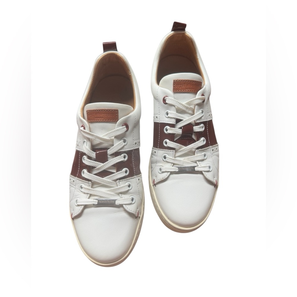 Royal Albatross Women's Golf Shoes
Made in Portugal |Size 8 - Picture 11 of 11